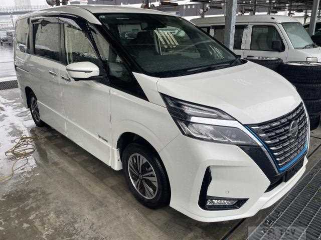 2022 Nissan Serena