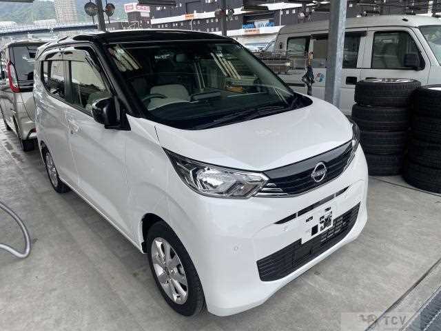 2025 Nissan Nissan Others