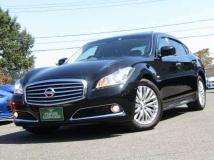 2015 Nissan Cima