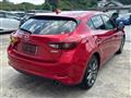 2017 Mazda Axela