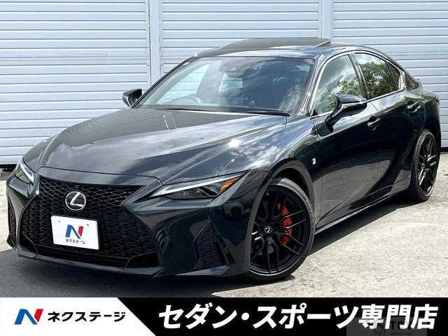 2021 Lexus IS