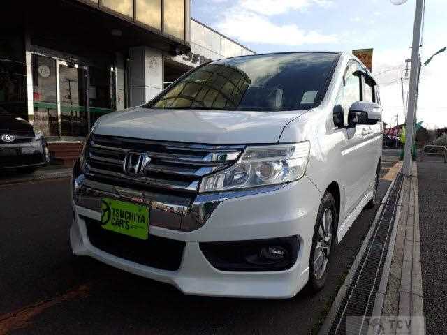 2013 Honda Step WGN
