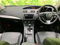 2013 Mazda Axela
