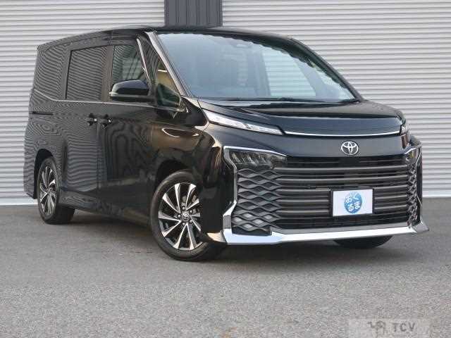 2023 Toyota Voxy