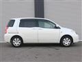 2011 Toyota Raum