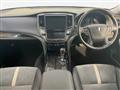 2017 Toyota Crown Hybrid