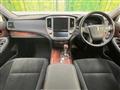 2015 Toyota Crown Hybrid