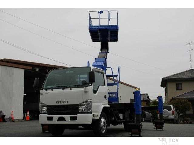 2015 Isuzu Elf Truck