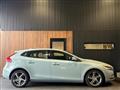 2017 Volvo V40
