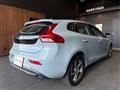 2017 Volvo V40