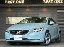 2017 Volvo V40