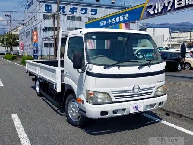 2010 Hino Dutro