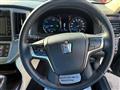 2013 Toyota Crown Hybrid