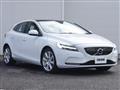 2020 Volvo V40