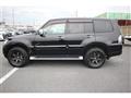 2017 Mitsubishi Pajero