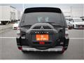2017 Mitsubishi Pajero