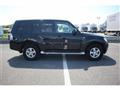 2010 Mitsubishi Pajero