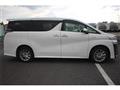 2019 Toyota Vellfire