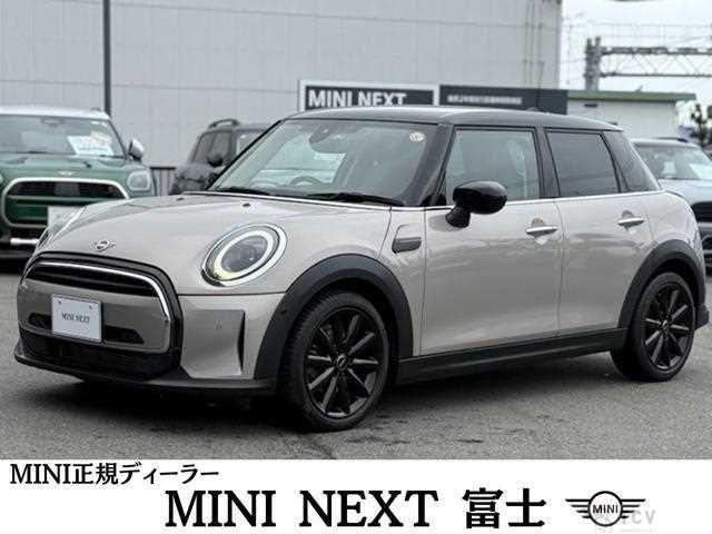 2022 BMW MINI