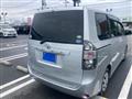 2007 Toyota Voxy
