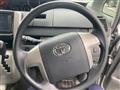 2007 Toyota Voxy