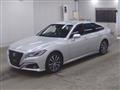 2019 Toyota Crown Hybrid