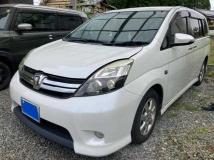 2014 Toyota Isis