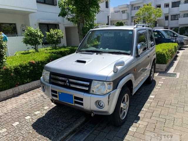 2011 Mitsubishi Pajero Mini
