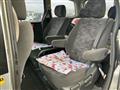 2005 Toyota Estima