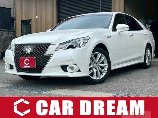 2015 Toyota Crown