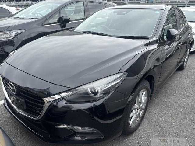 2018 Mazda Axela