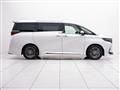2026 Toyota Alphard Hybrid