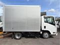 2017 Isuzu Elf Truck