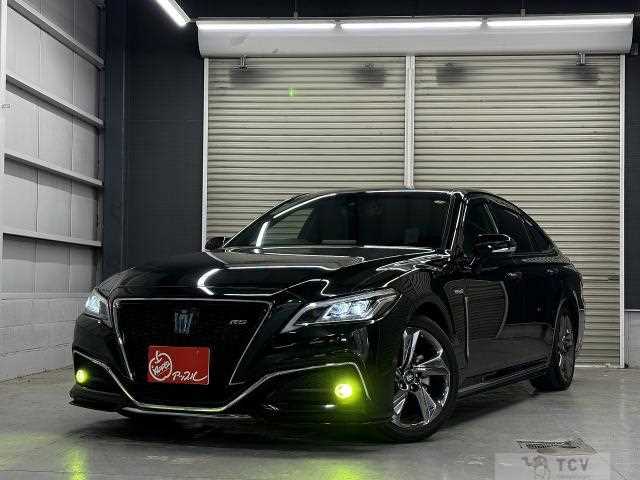 2018 Toyota Crown Hybrid