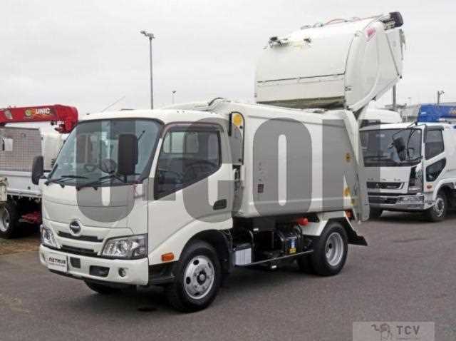 2023 Hino Dutro