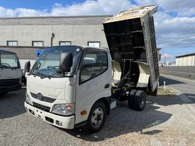 2015 Hino Dutro