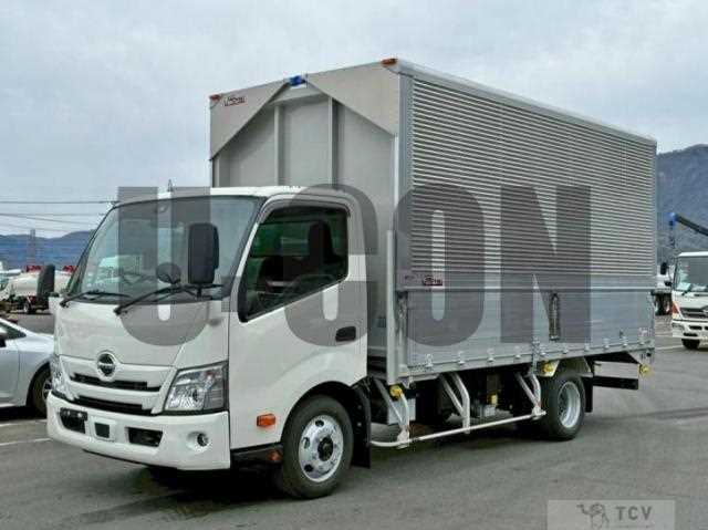 2025 Hino Dutro