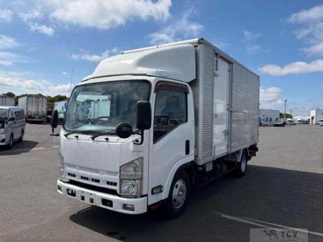 2013 Isuzu Elf Truck