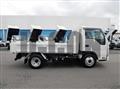 2023 Isuzu Elf Truck
