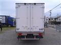 2025 Isuzu Elf Truck