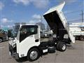 2025 Isuzu Elf Truck