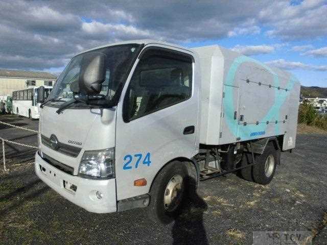 2013 Hino Dutro