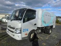 2013 Hino Dutro