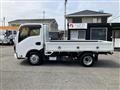 2025 Isuzu Elf Truck
