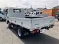 2025 Isuzu Elf Truck