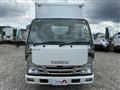 2020 Isuzu Elf Truck