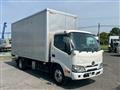 2022 Hino Dutro