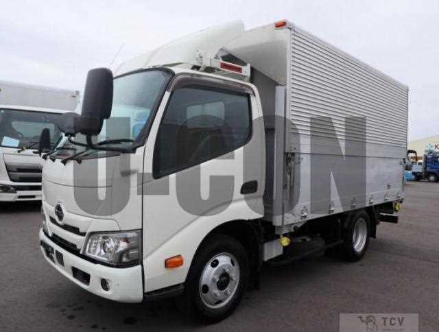 2022 Hino Dutro