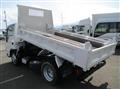 2013 Isuzu Elf Truck