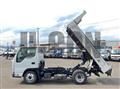 2018 Isuzu Elf Truck